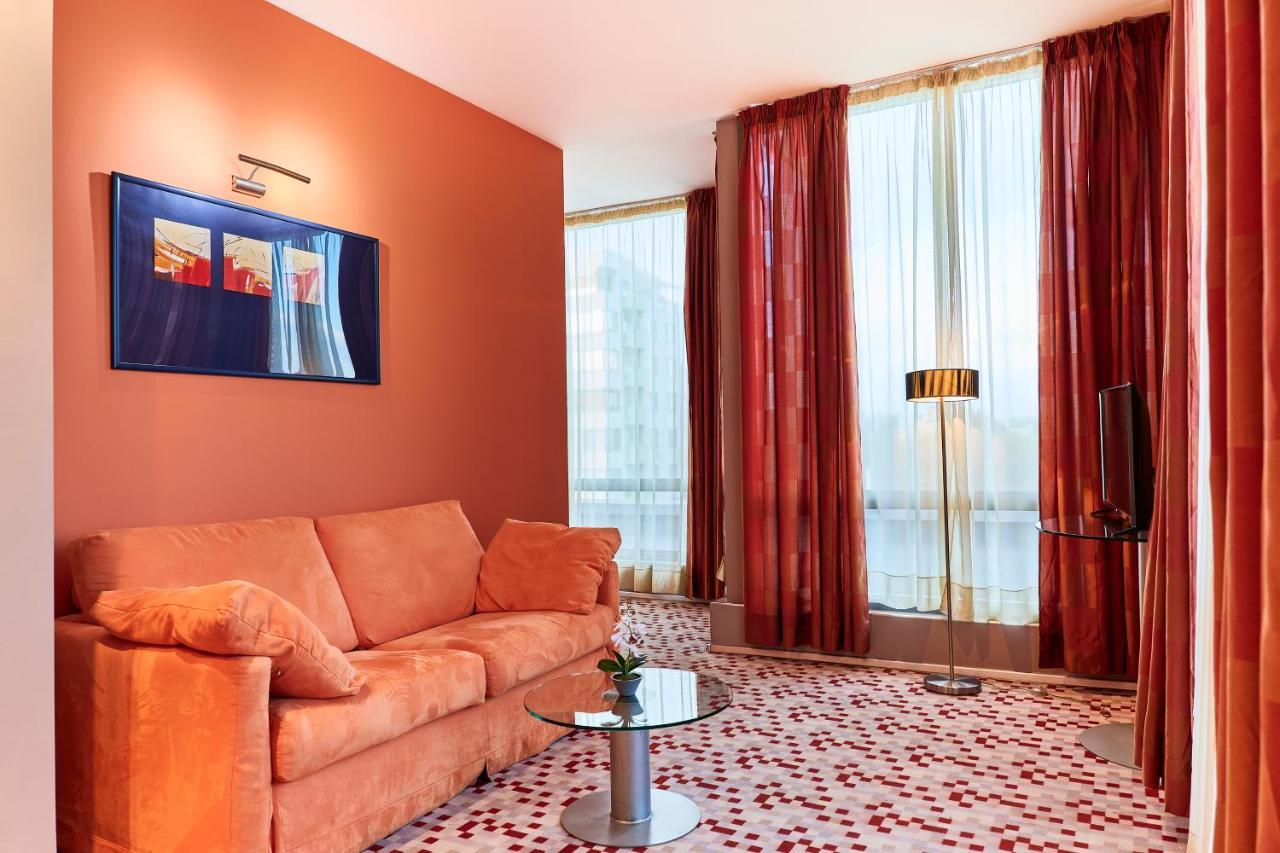 Monet Hotel Plovdiv Eksteriør bilde